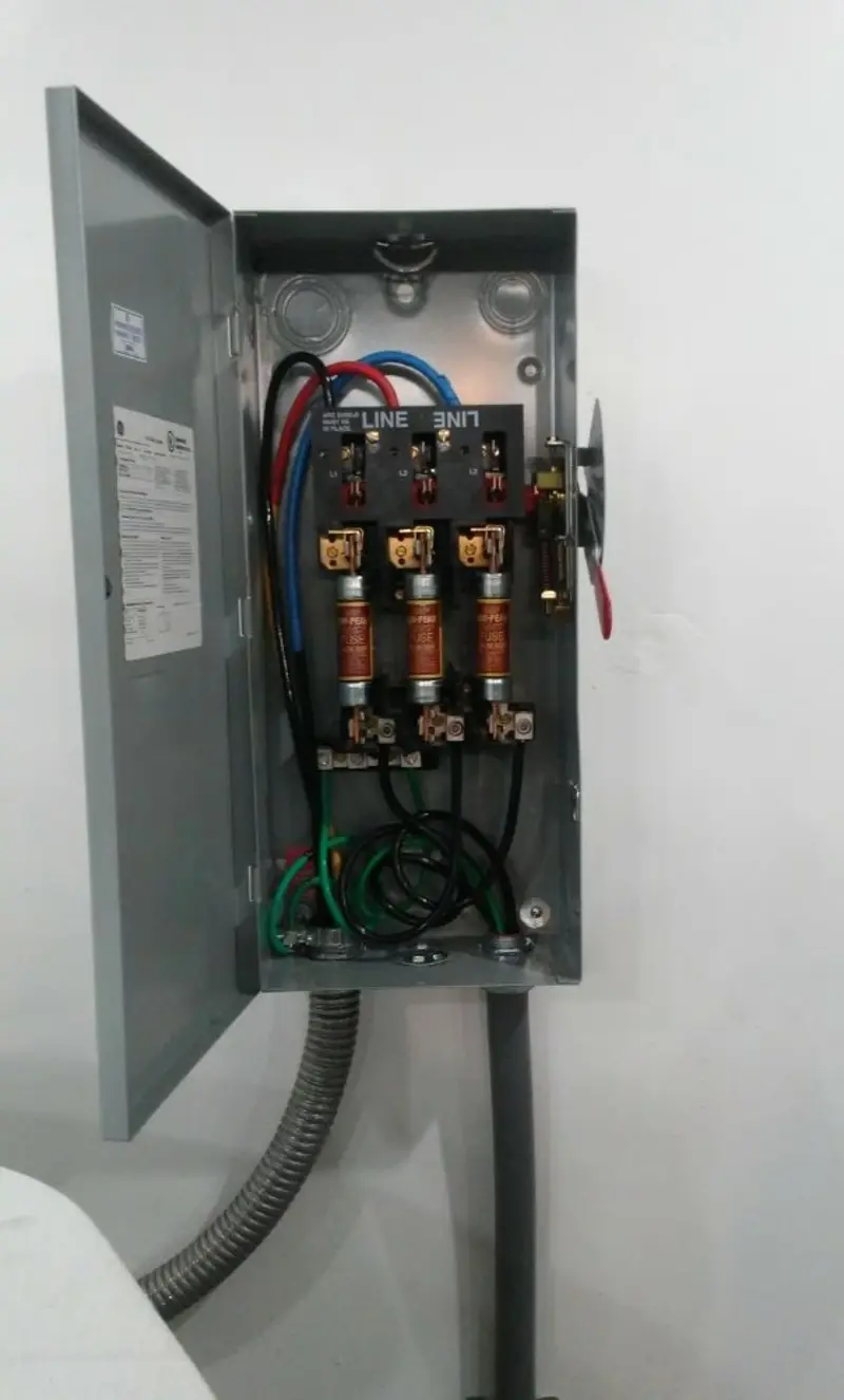 Three-phase disconnect switch installed for Smoke Detector Installation in Lacey